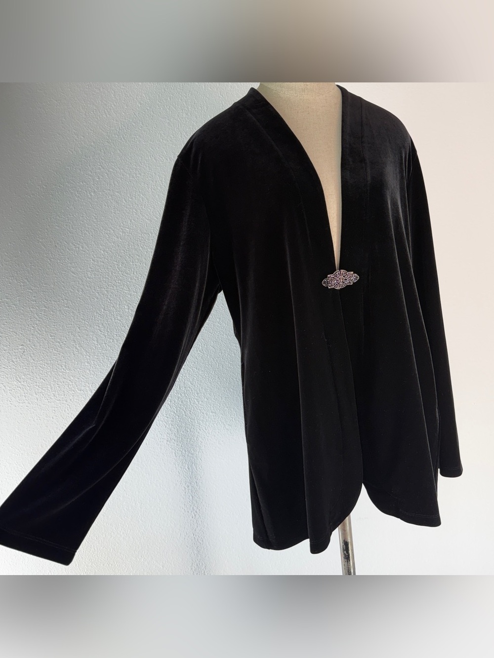 Vintage Peck & Peck Black Velvet Cardigan Jacket Clasp Closure Blazer Whimsigoth